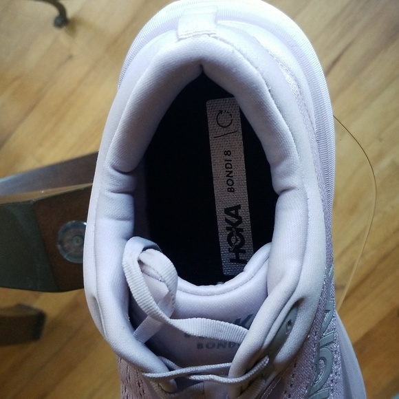 NWOT- Hoka Bondi 8 size 11D - Picture 5 of 6